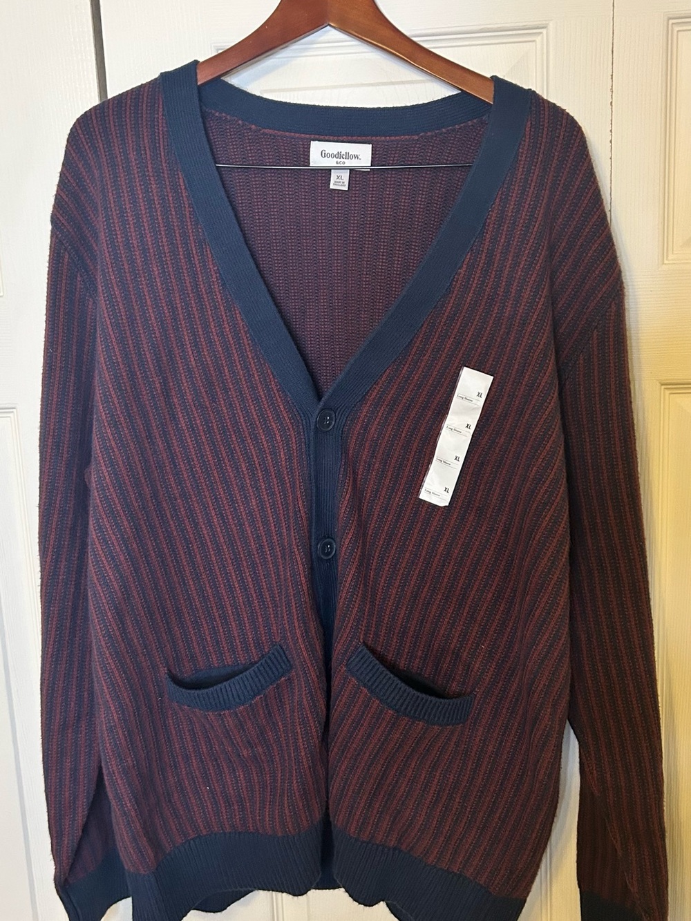 Goodfellow & Co Men's Navy and Burgundy Ribbed Button-Front Cardigan